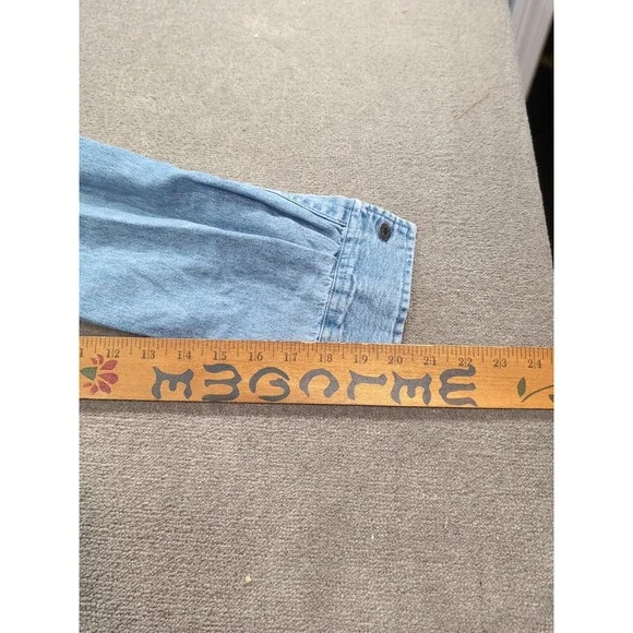 Walt DisneyDenim Shirt Adult‎ XL Extra Large Blue Mickey Mouse Chest Pocket - Picture 7 of 10